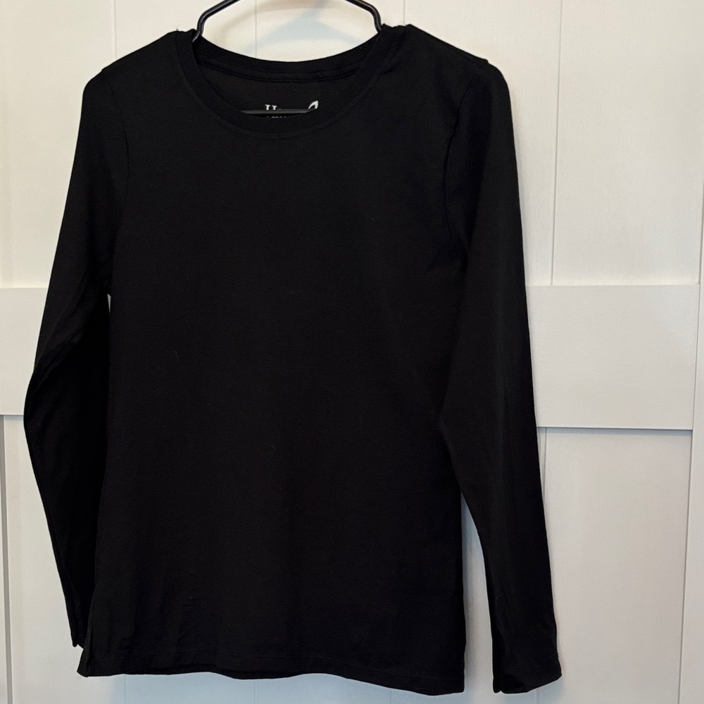 Hanes Black Long Sleeve Shirt